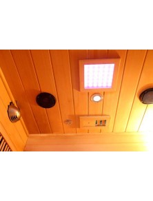 sauna ad infrarossi con irradiatori in carbonio bianca.