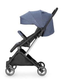 passeggino con copri gambe e capottina impermeabile con parapioggia