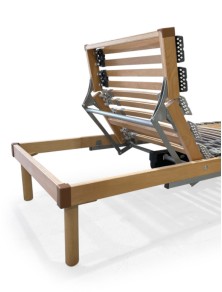 RETE ELETTRICA MOTORIZZATA A DOGHE IN LEGNO RINFORZATA PESO MASSIMO 200 KG CON MATERASSO IN MEMORY ALOE SFODERABILE