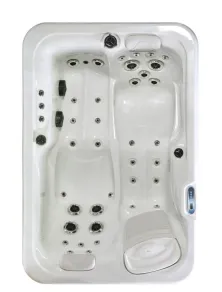 Mini Piscina Idromassaggio Riscaldata 2000x1350 - Relax per Piccoli Spazi